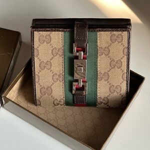 Vintage Gucci Wallet w box